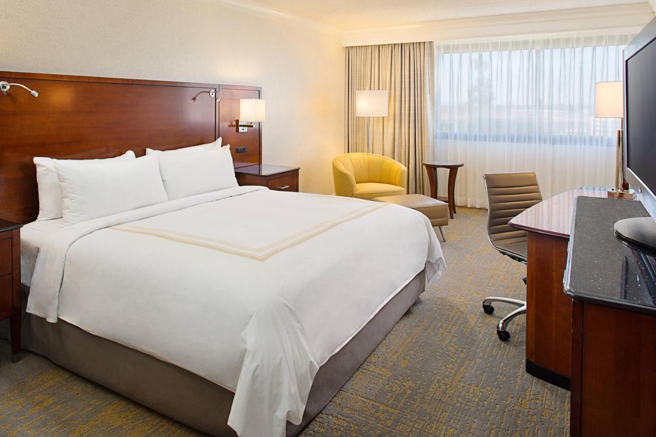 Los Angeles Marriott Burbank Airport Buitenkant foto